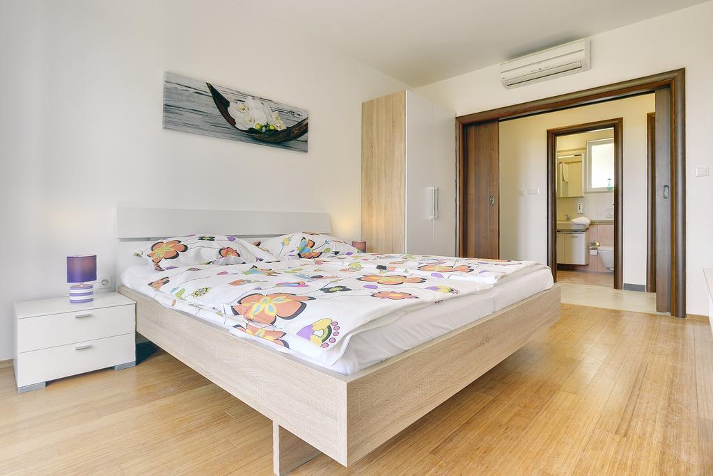 Apartments Vea Pula Exterior photo