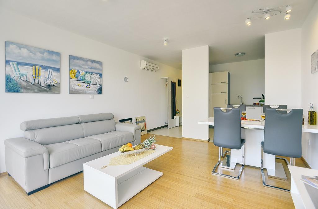 Apartments Vea Pula Exterior photo
